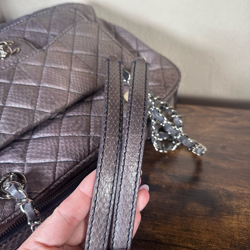 Authentic Python Chanel Metallic Large Shoulder Bag - Picture 14 of 16
